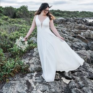 Lulu’s white maxi dress